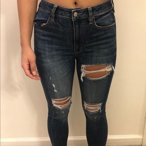 American Eagle High Rise Stretchy Ripped Jean